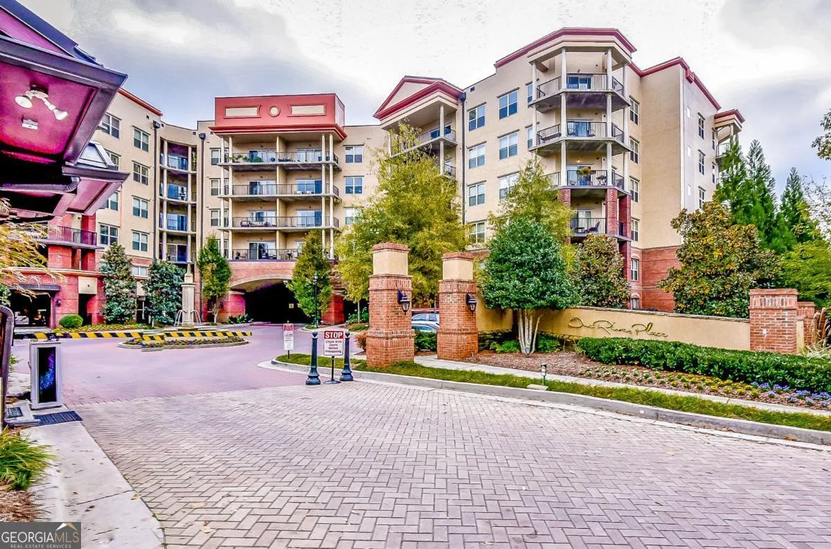 120 200 River Vista Drive, #120