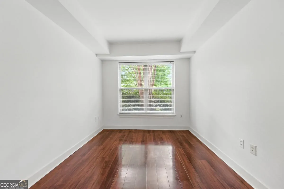 120 200 River Vista Drive, #120