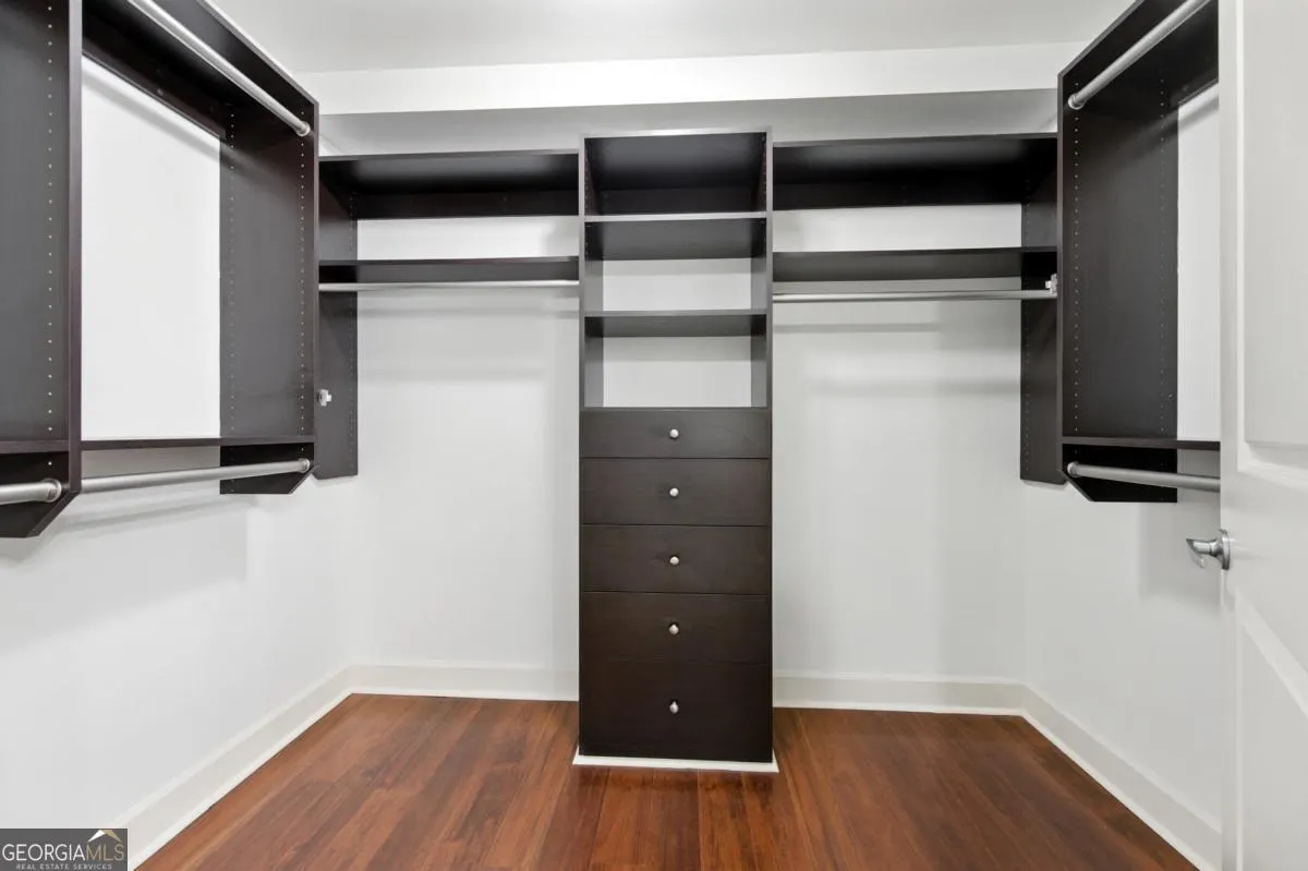 120 200 River Vista Drive, #120