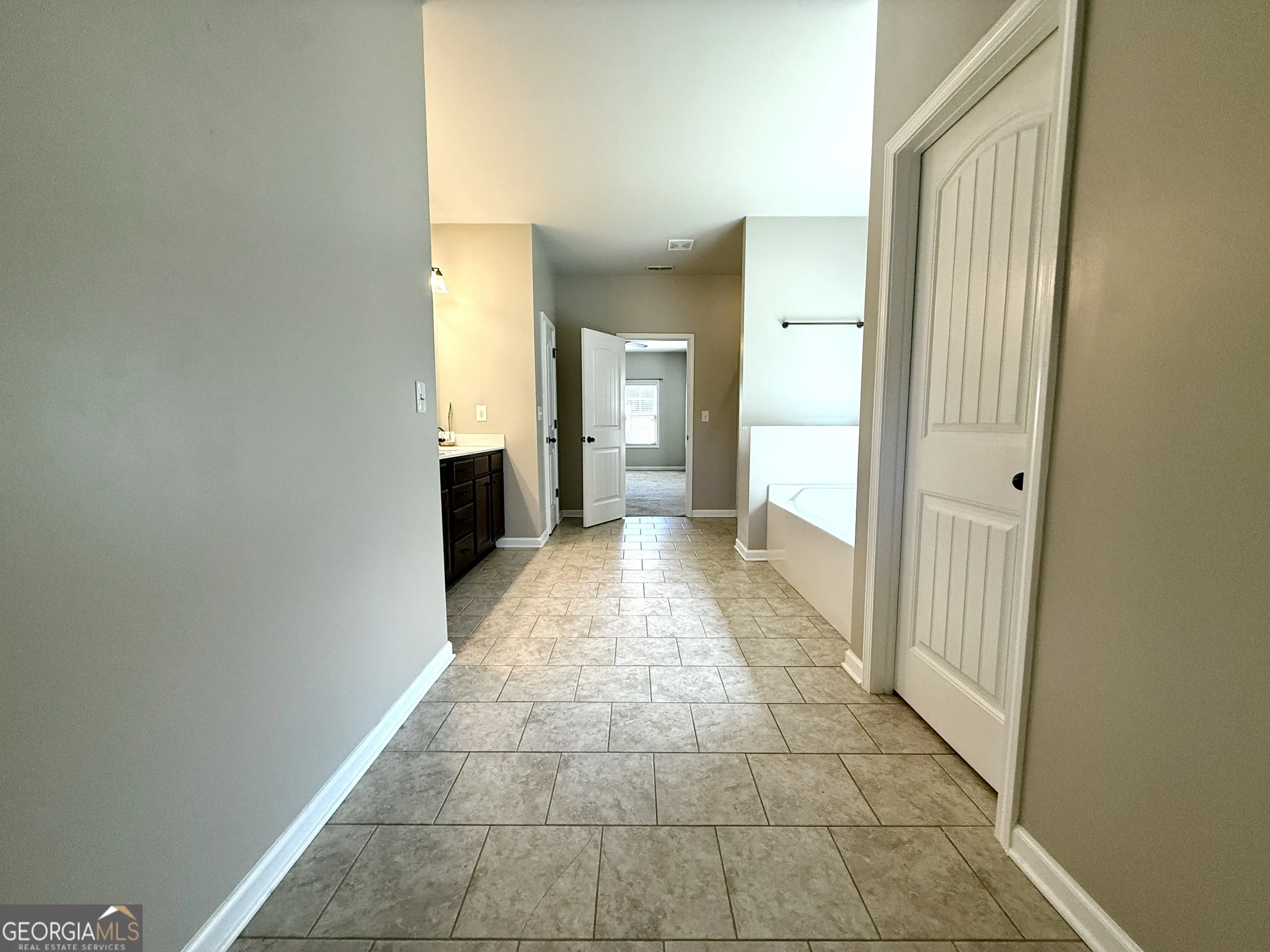 3814 E Pond View Court