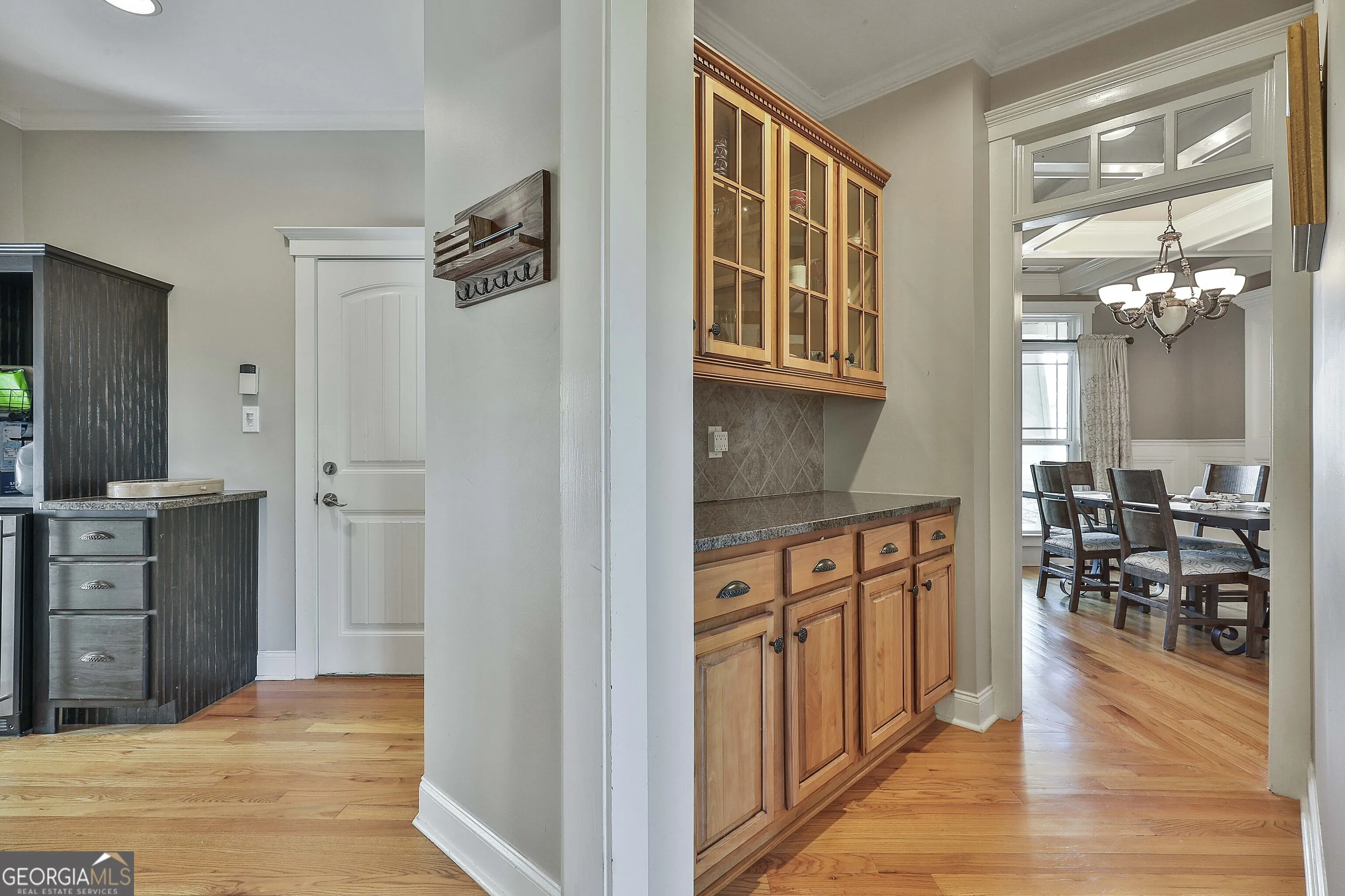 10 Edgewater Way