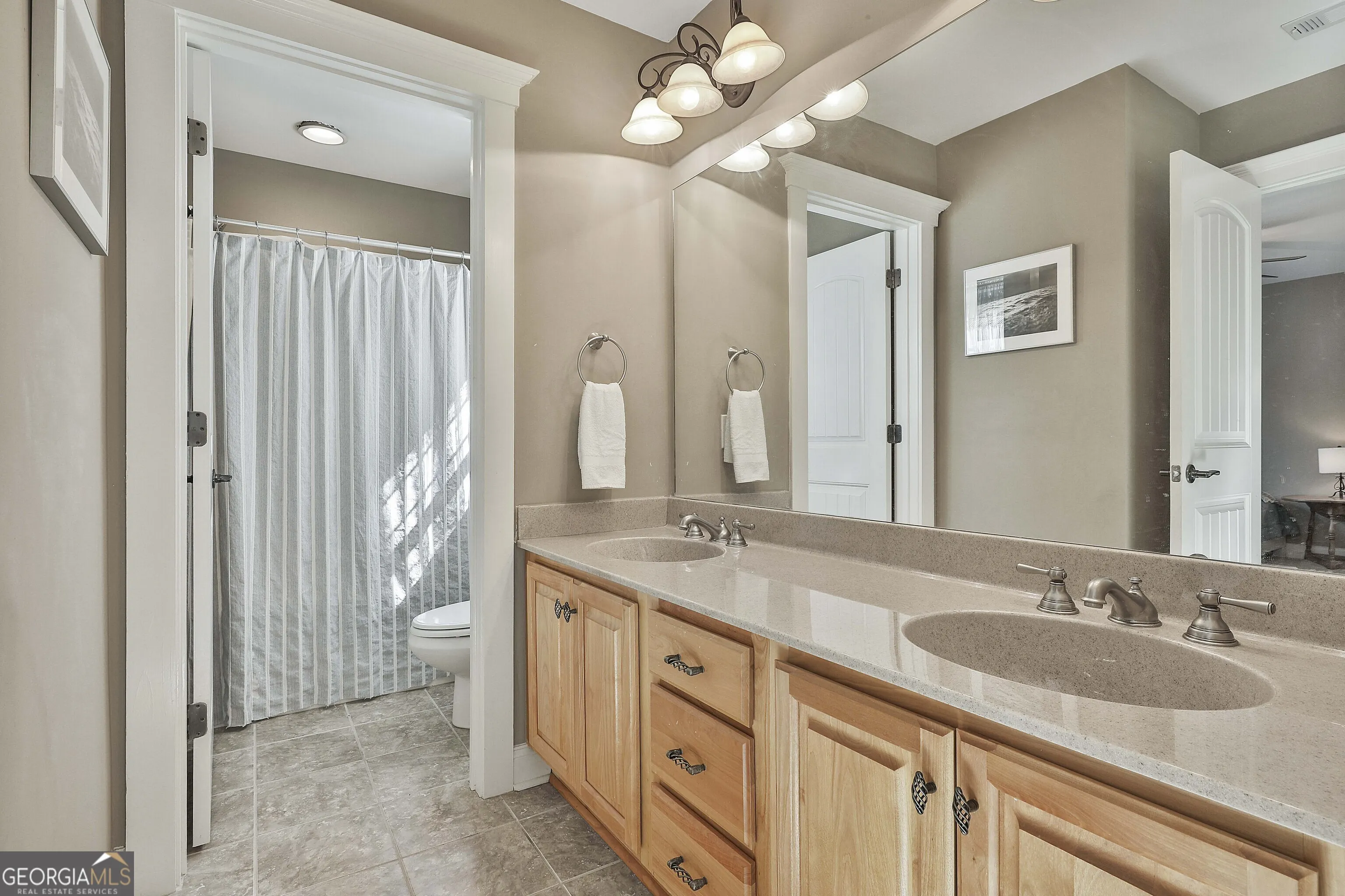 10 Edgewater Way