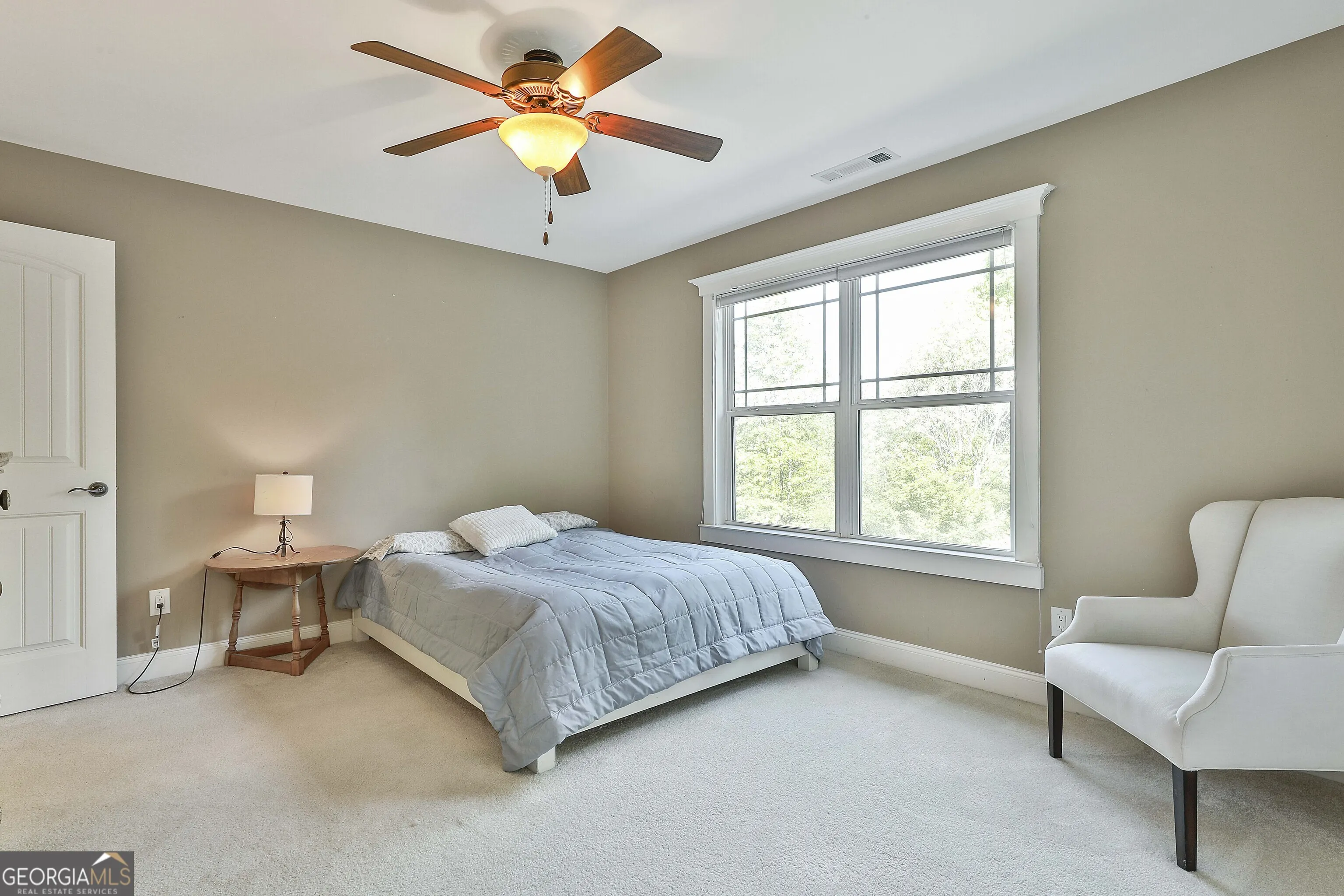 10 Edgewater Way