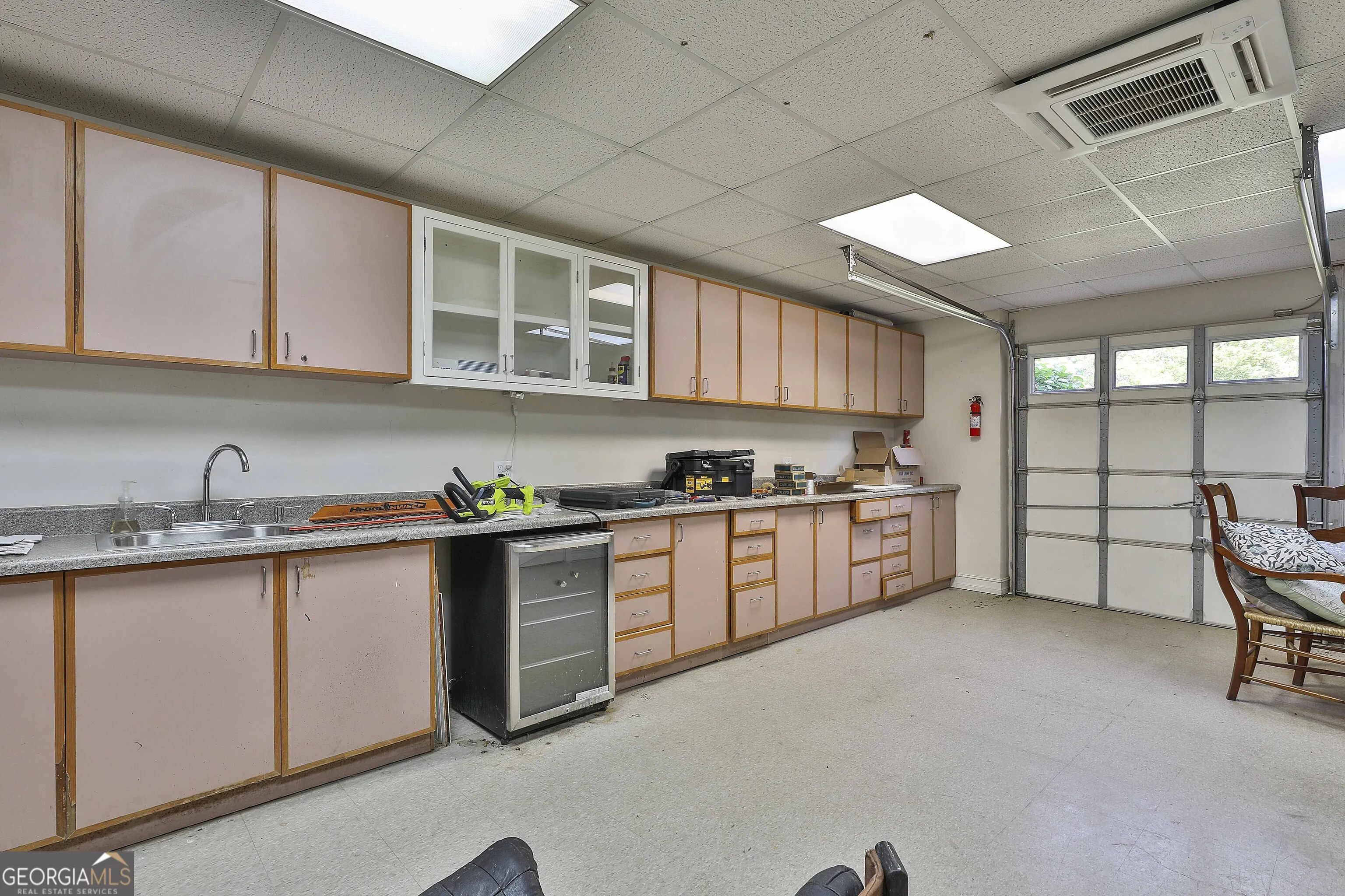 10 Edgewater Way