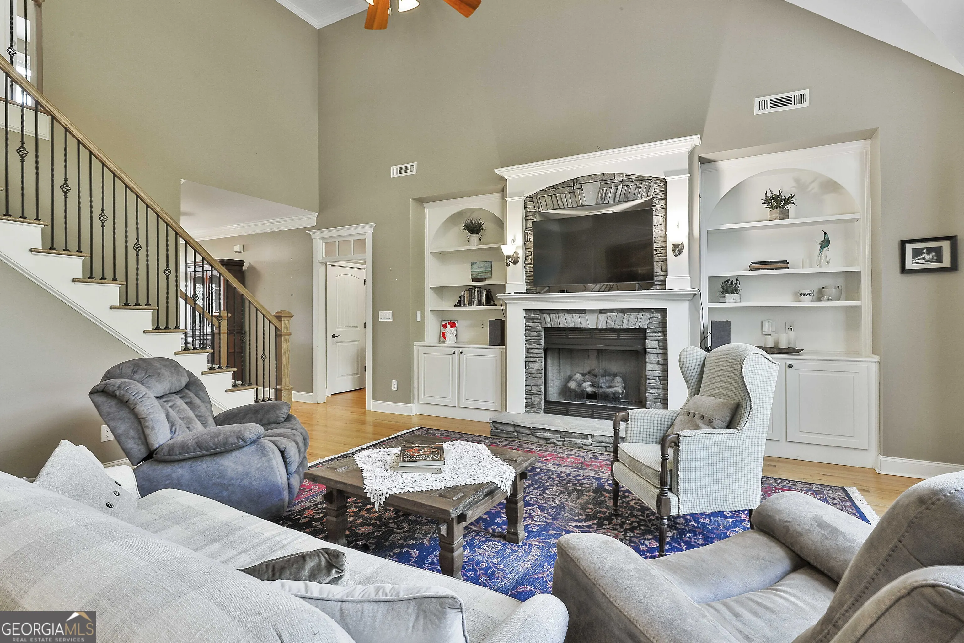 10 Edgewater Way
