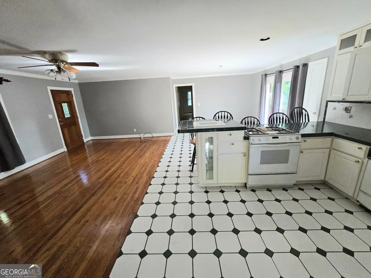 1288 SKYVIEW Circle