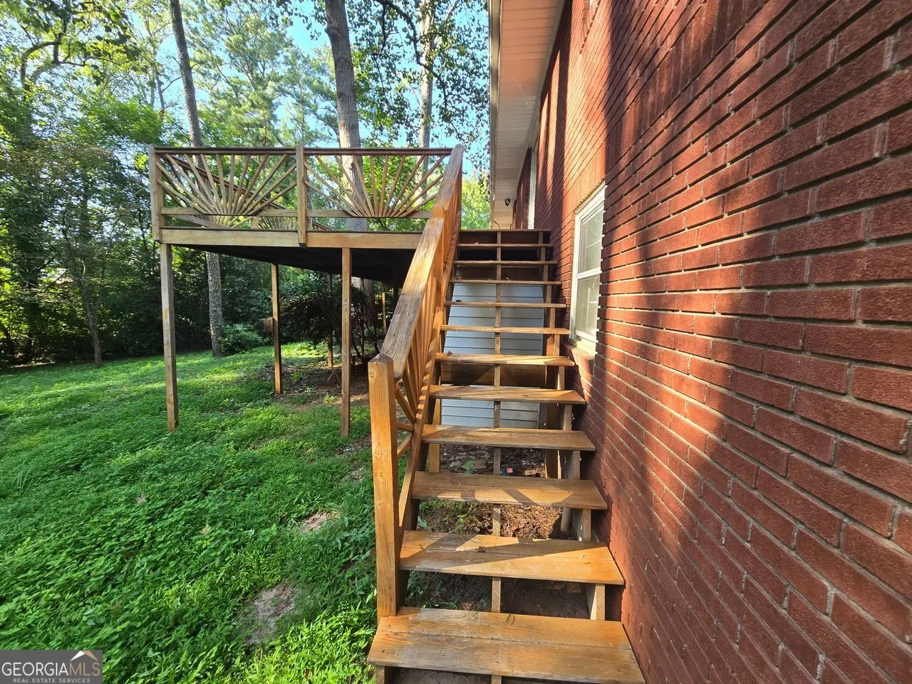 1288 SKYVIEW Circle