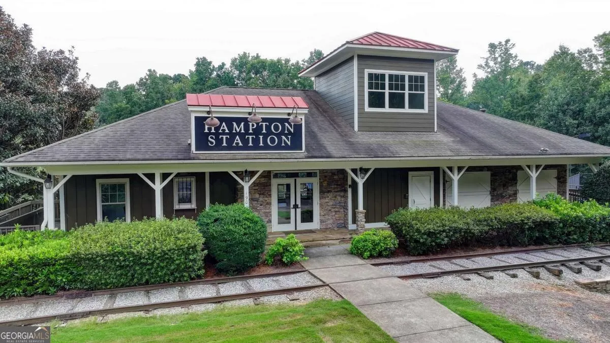 805 Cotton Creek Drive