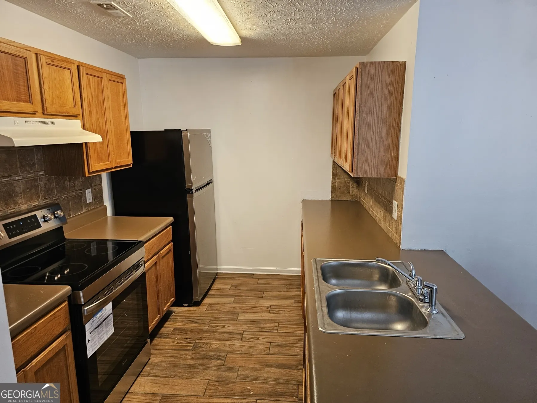 5821 Strathmoor Manor Circle