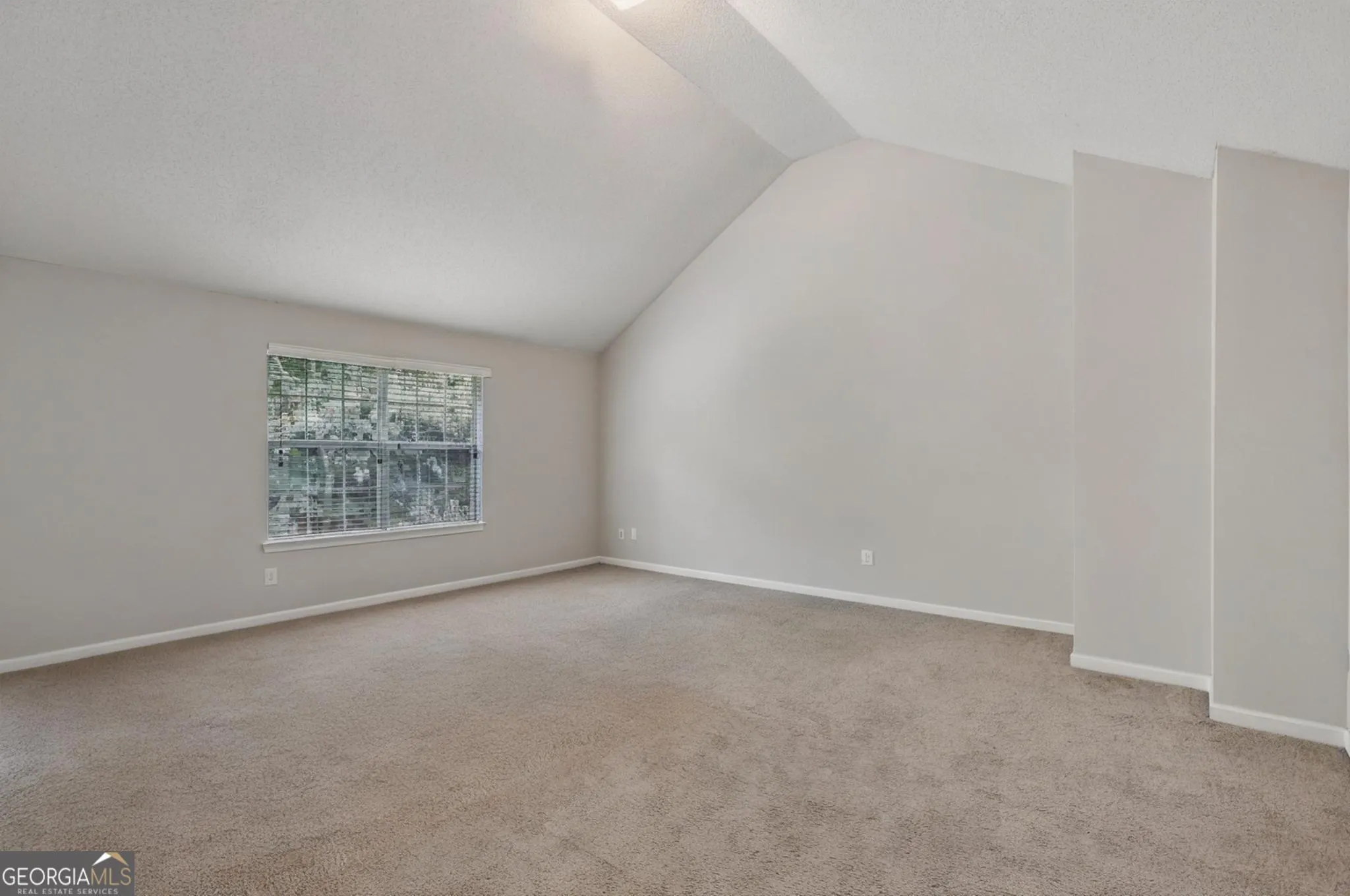 2261 Creel Road