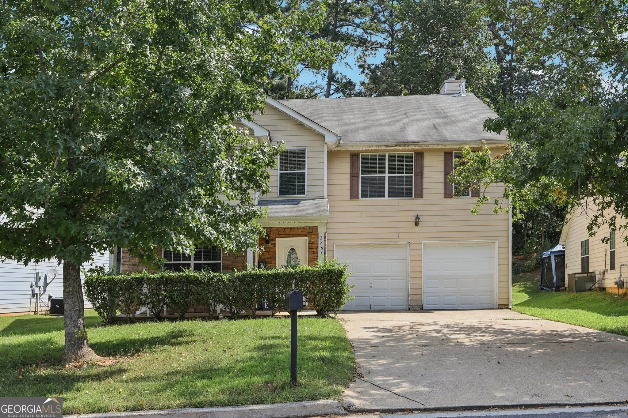 2261 Creel Road
