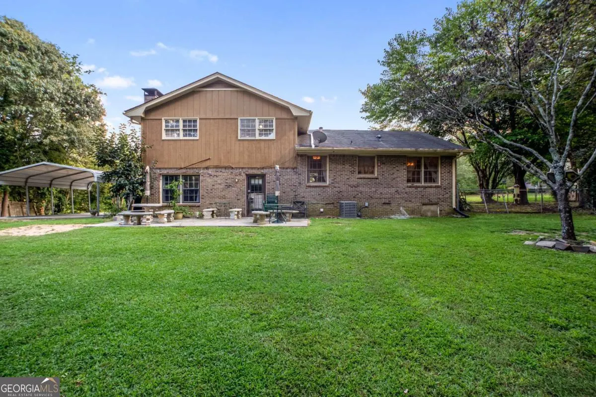 1721 Driftwood Place