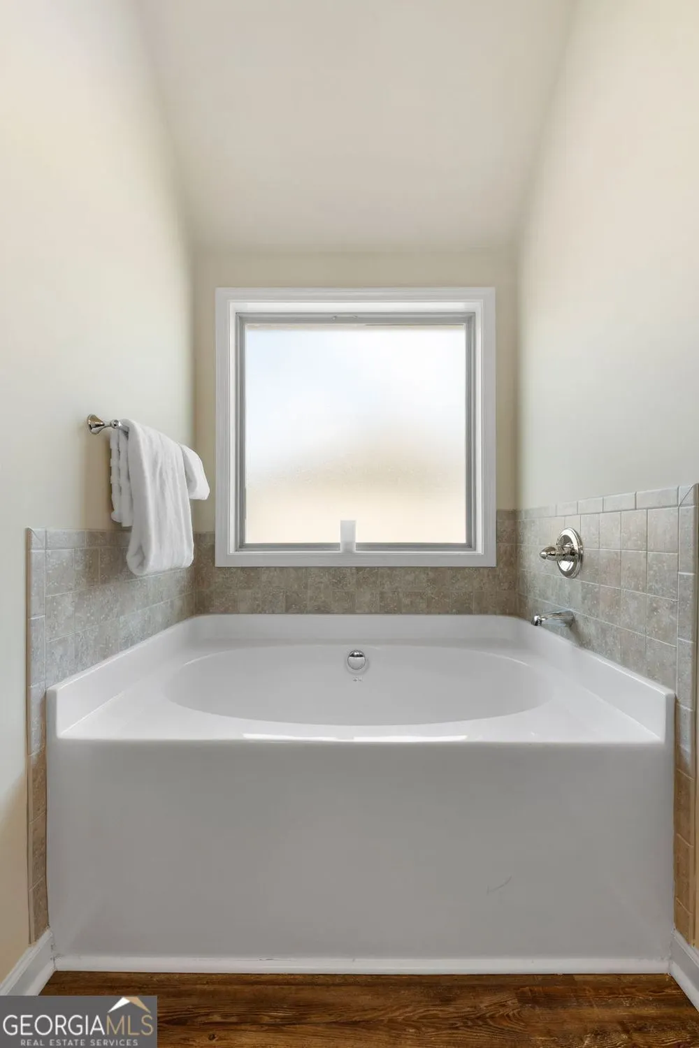 885 Tranquil Way