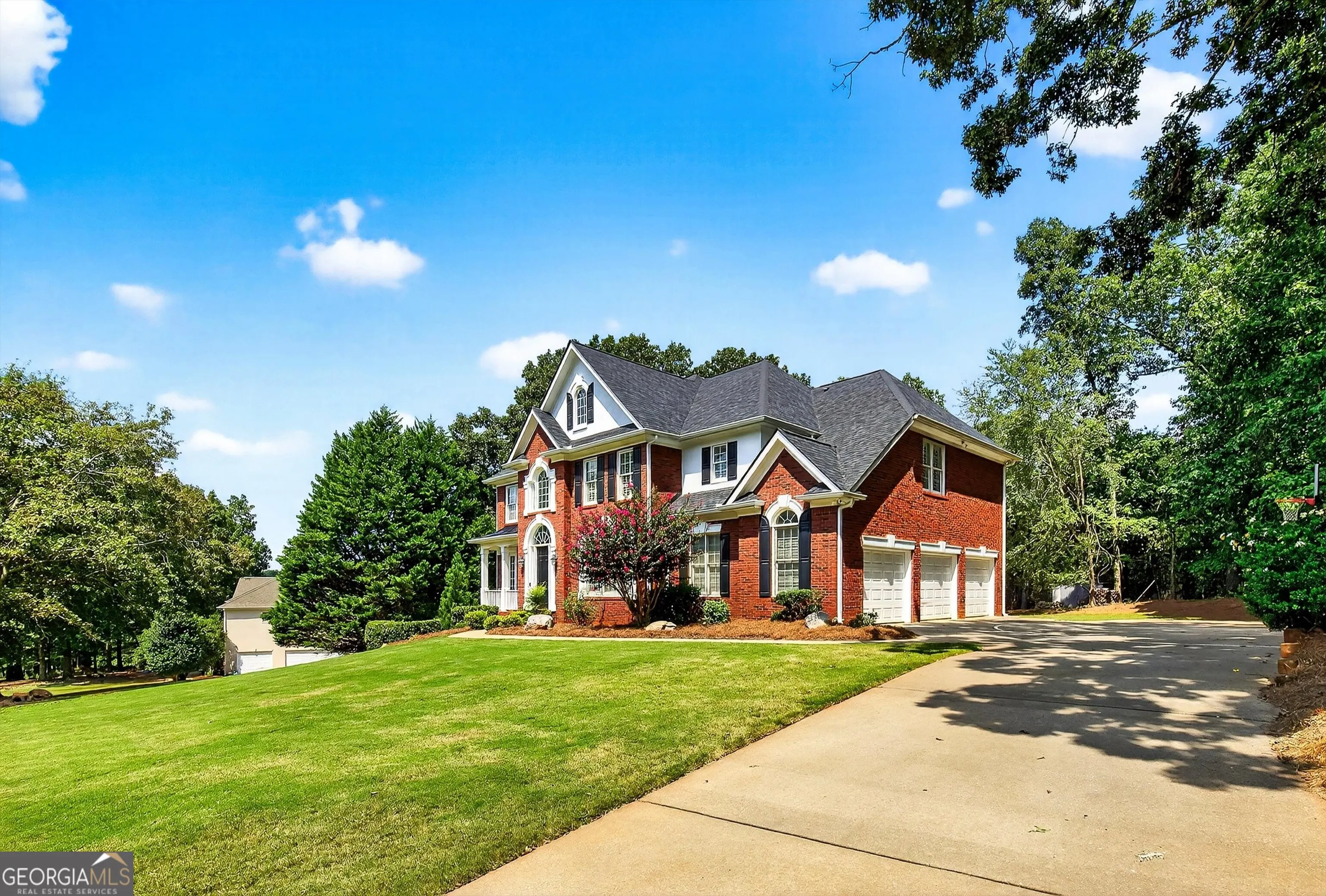 1133 Astoria Lane