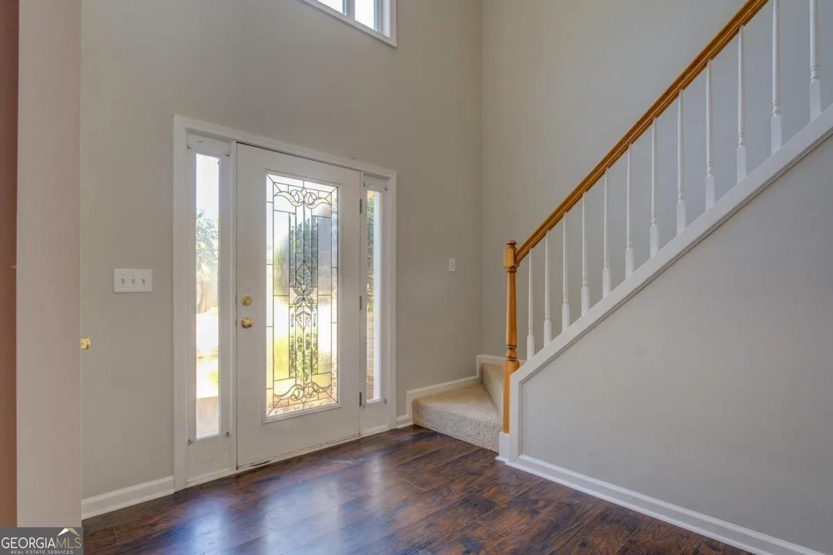 2404 Lake Cove Court