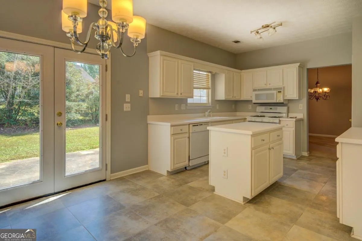 2404 Lake Cove Court
