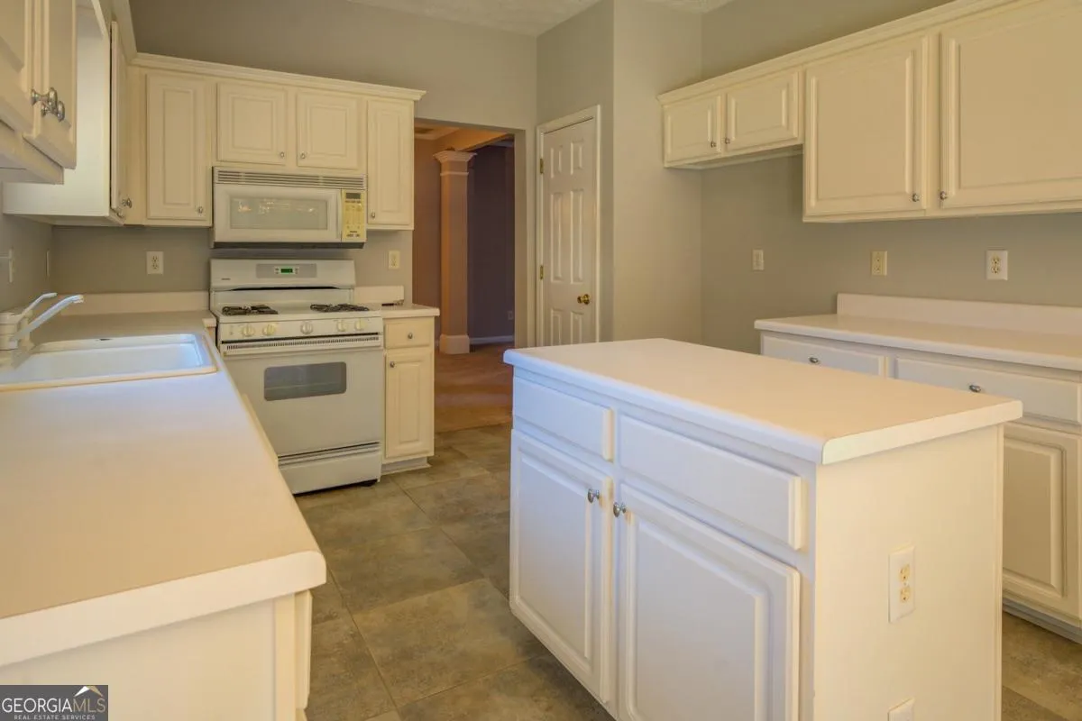 2404 Lake Cove Court