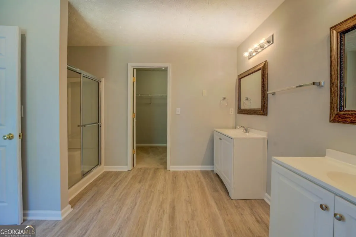 2404 Lake Cove Court