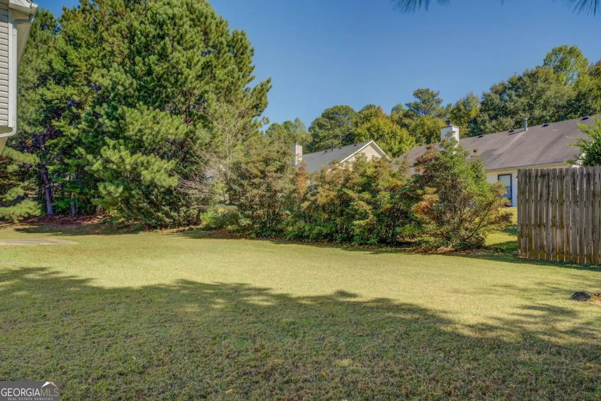 2404 Lake Cove Court