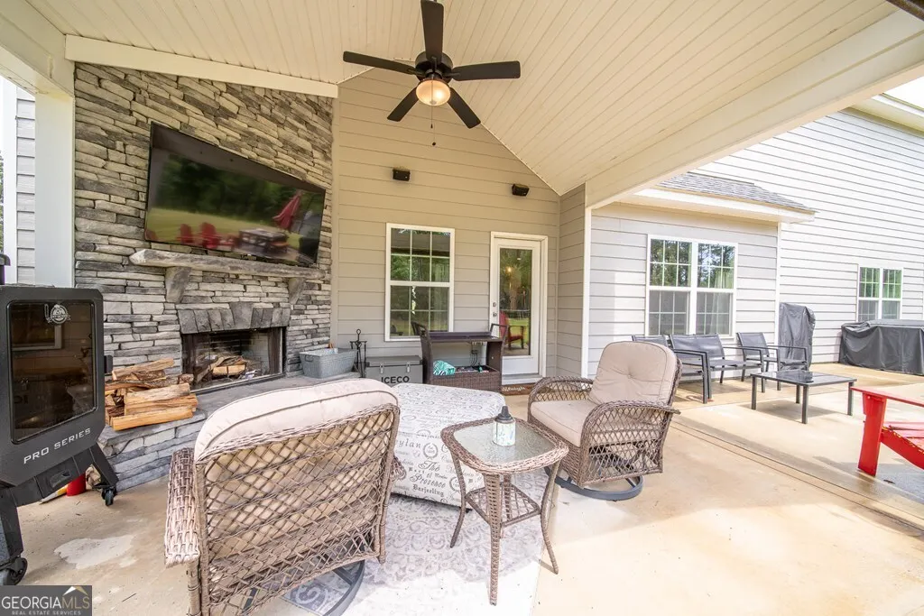 62 James Creek Road
