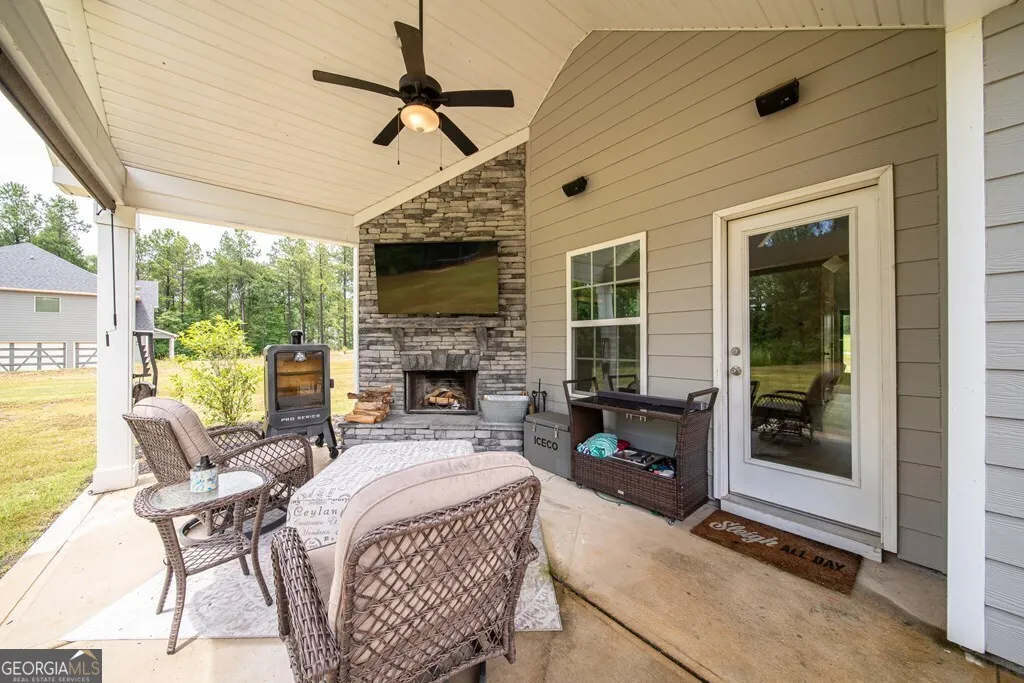 62 James Creek Road