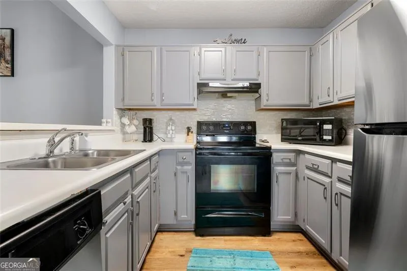 5118 LAUREL BRIDGE Court