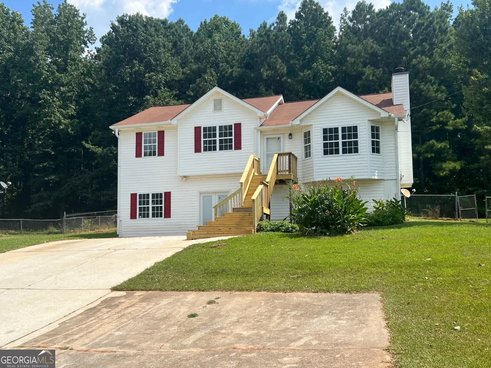 89 Farm Brook Lane