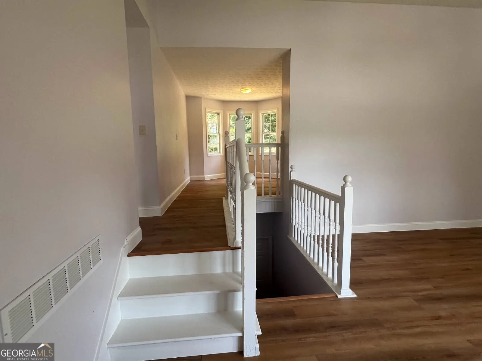 89 Farm Brook Lane