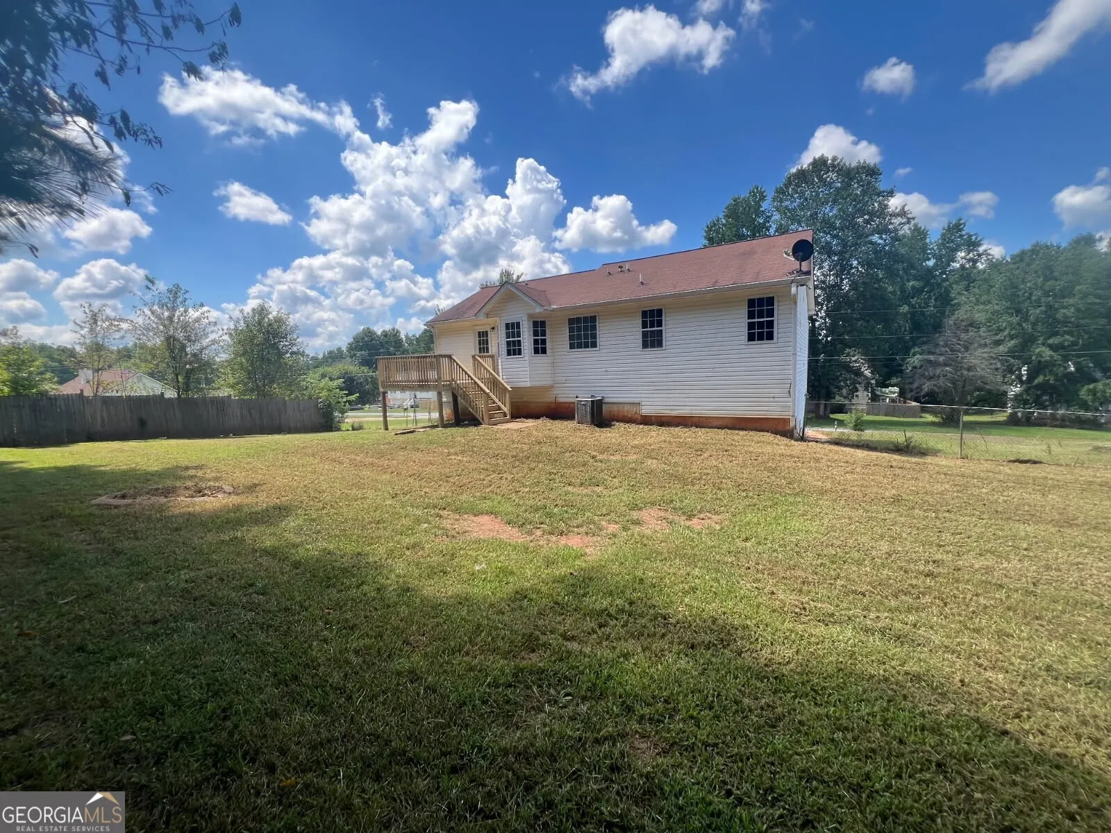 89 Farm Brook Lane