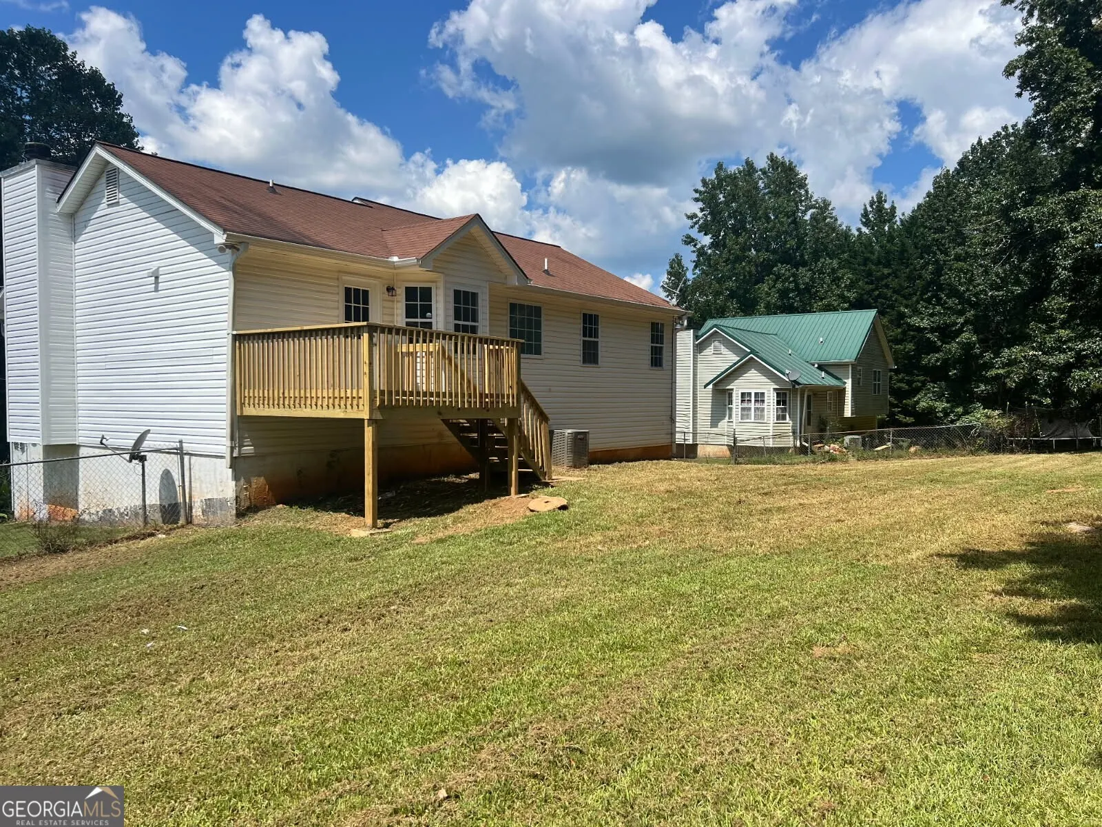 89 Farm Brook Lane