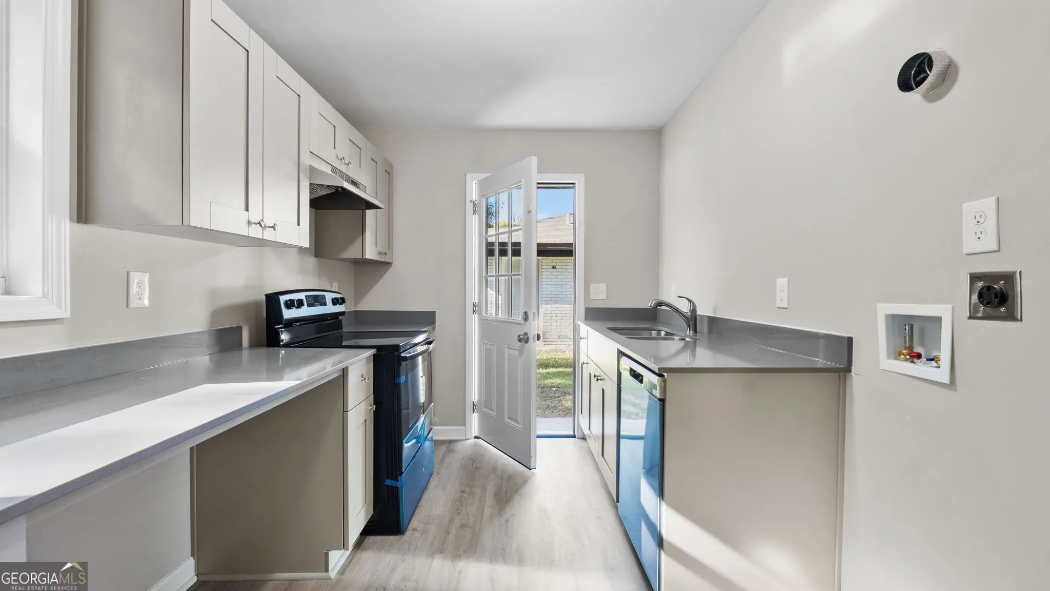 A 612 Hardy Avenue, #A