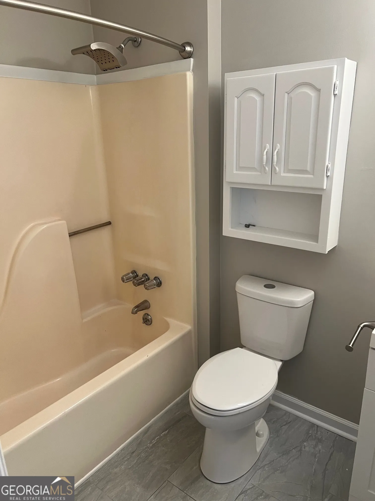 4 116 Barrington Drive, #3