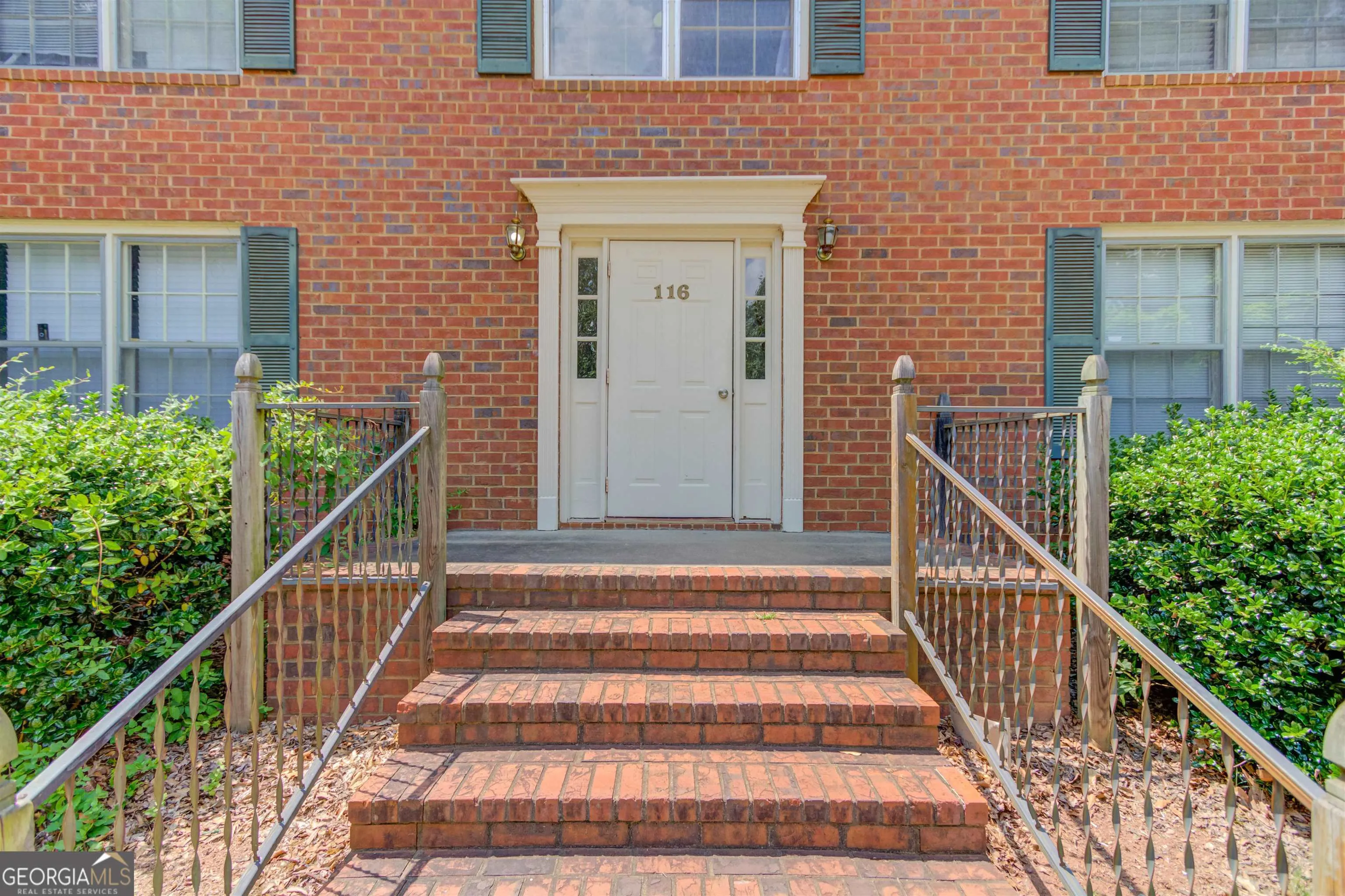 4 116 Barrington Drive, #3