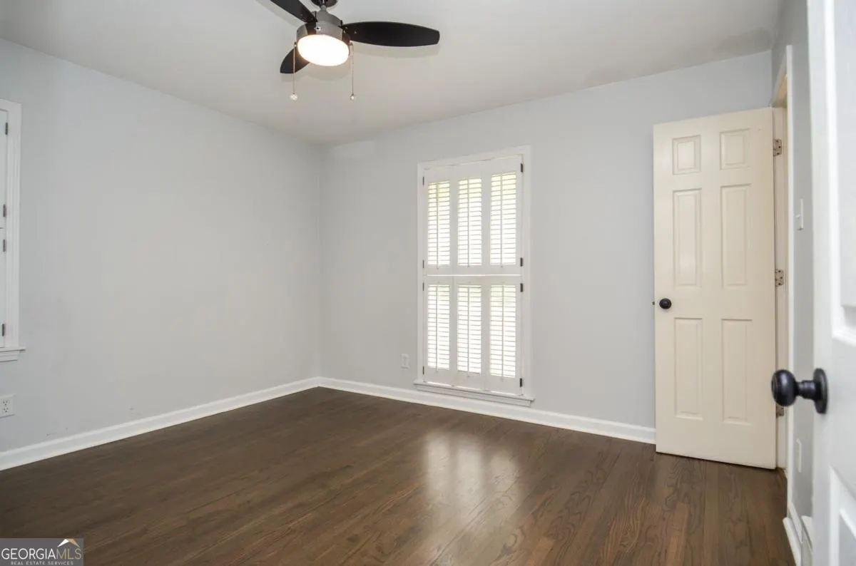 2079 Street Deville NE