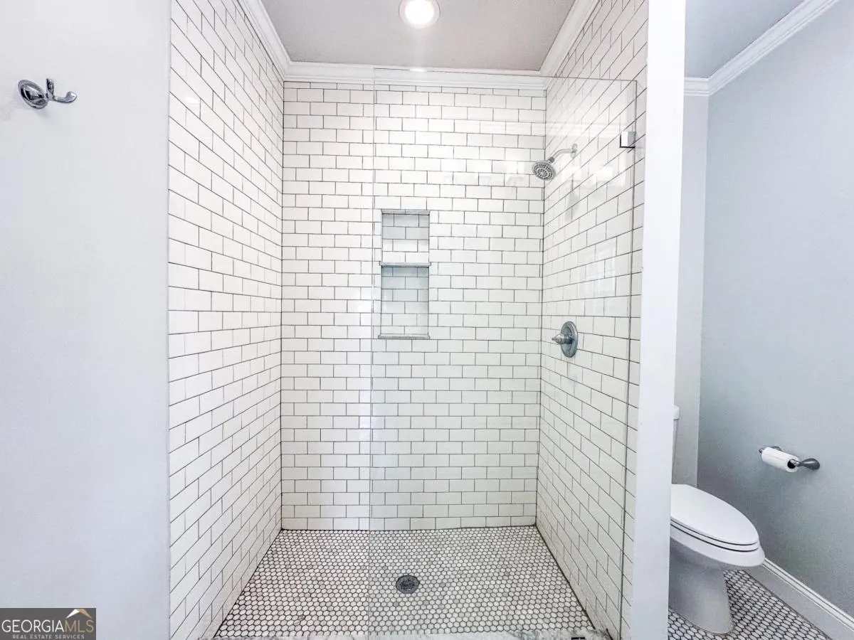 2079 Street Deville NE
