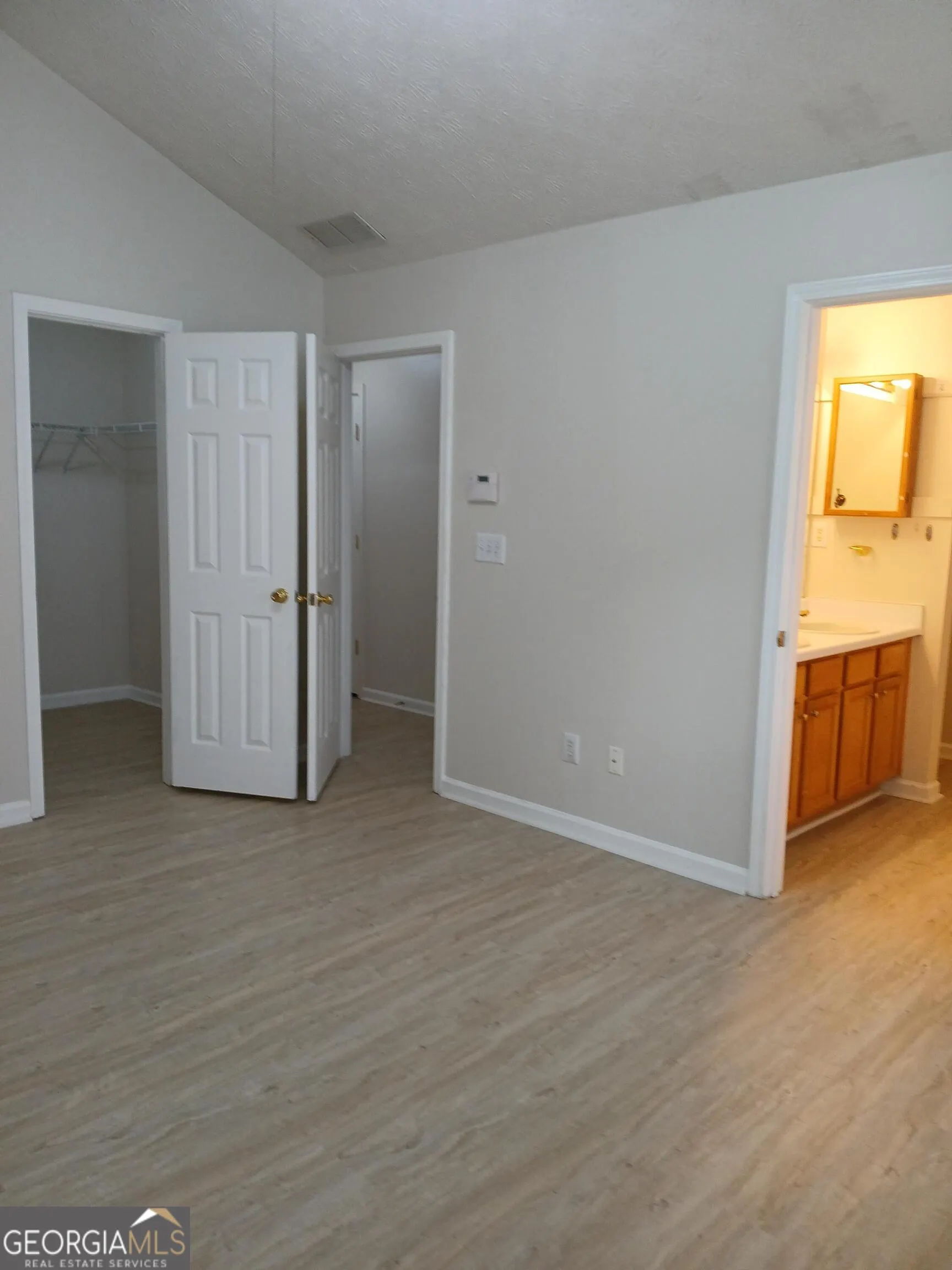 578 Summerbrooke Court
