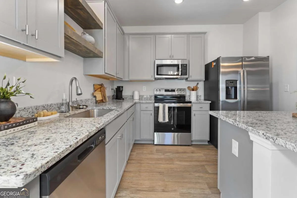 14 125 Meadowview Drive, #14