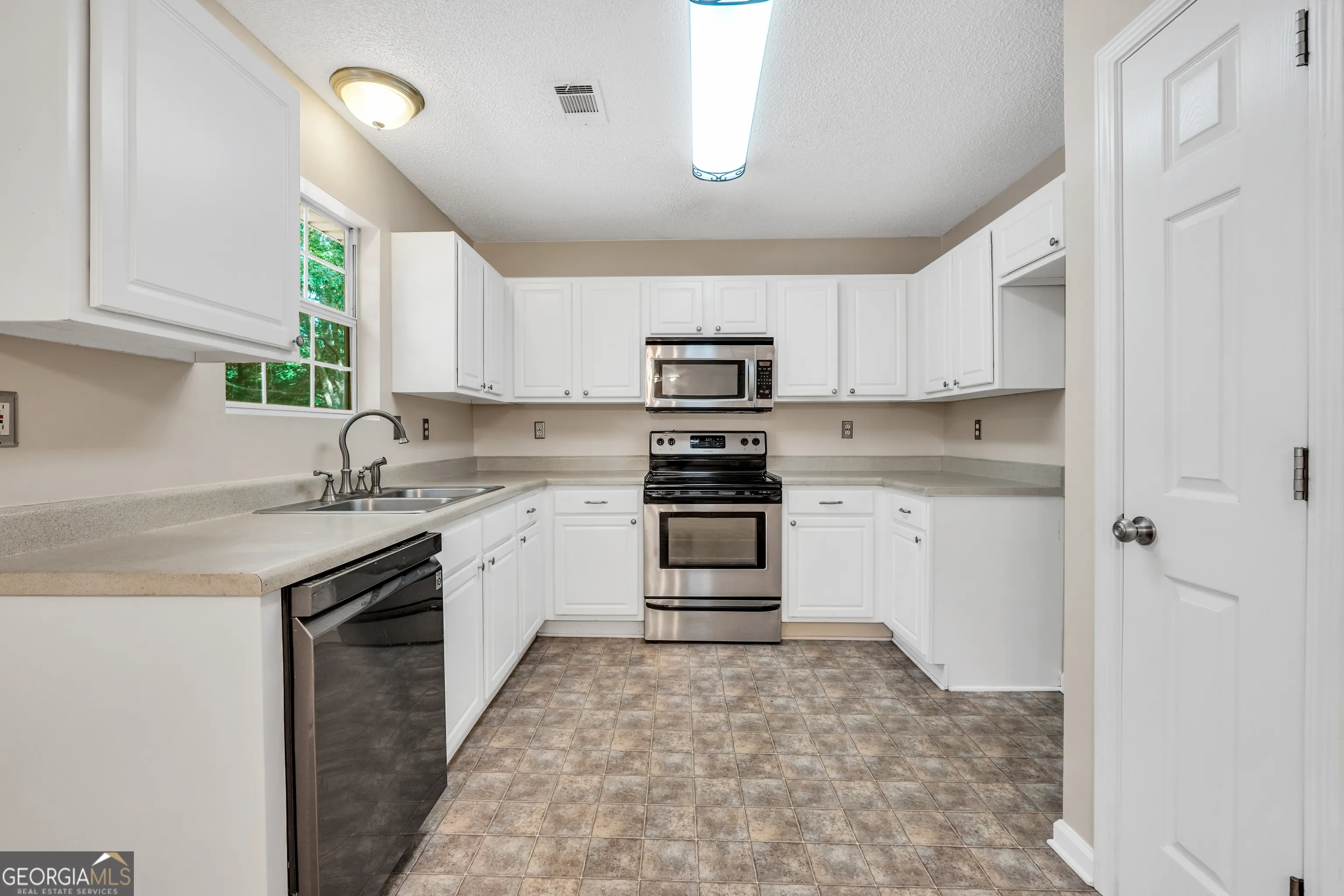110 Pebble Creek Drive