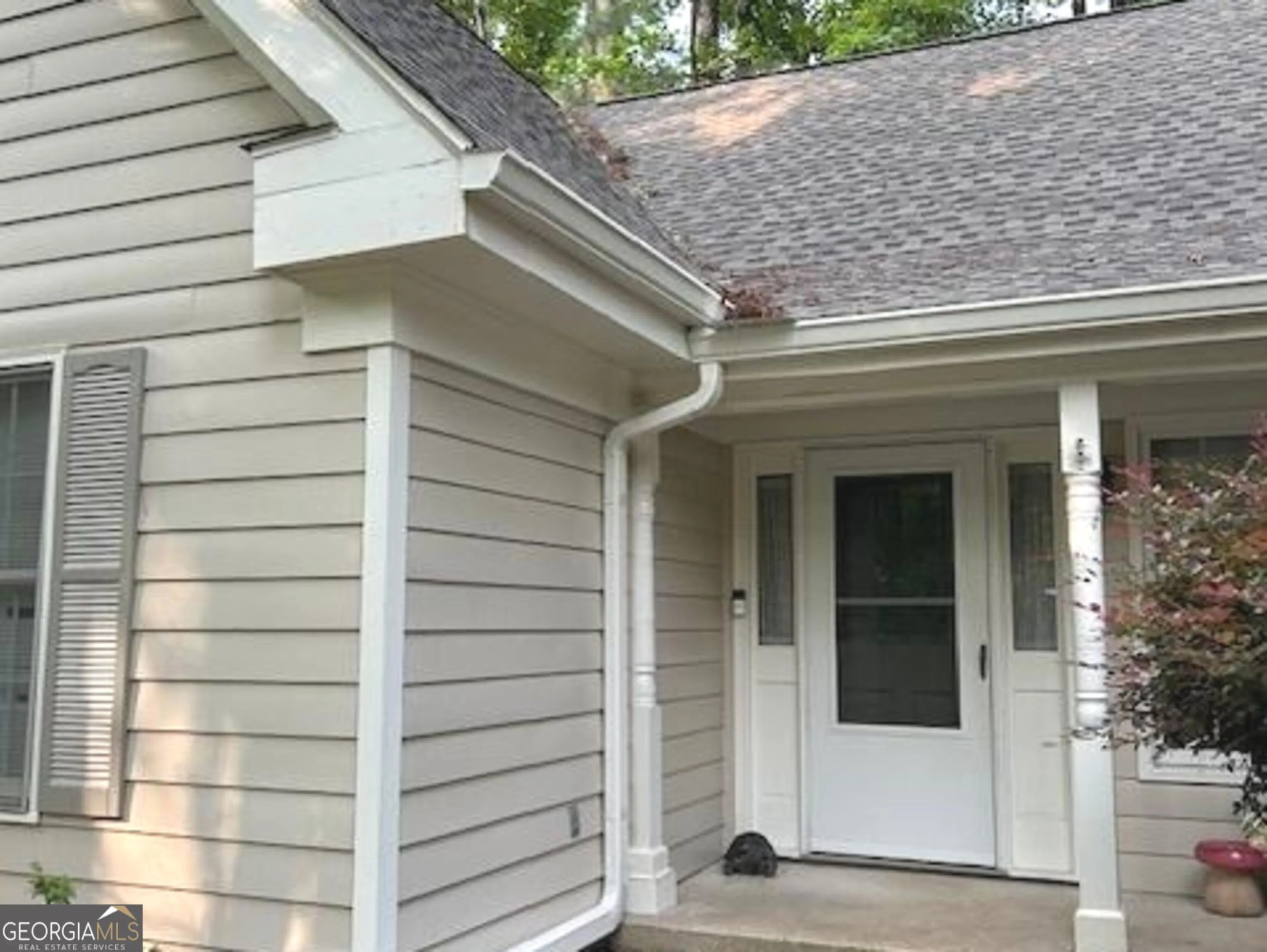 102 Whisper Trace