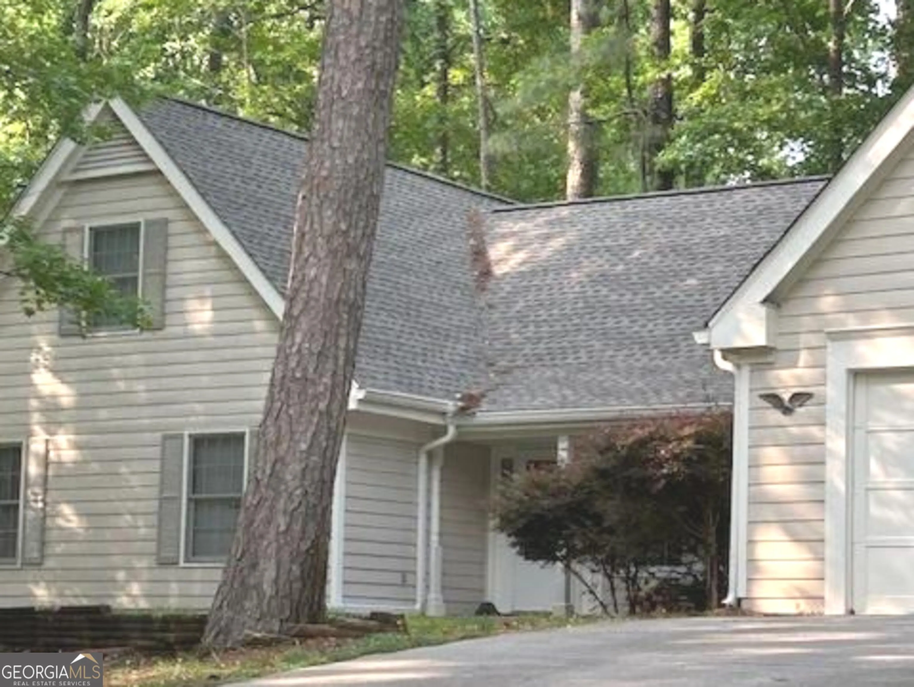 102 Whisper Trace