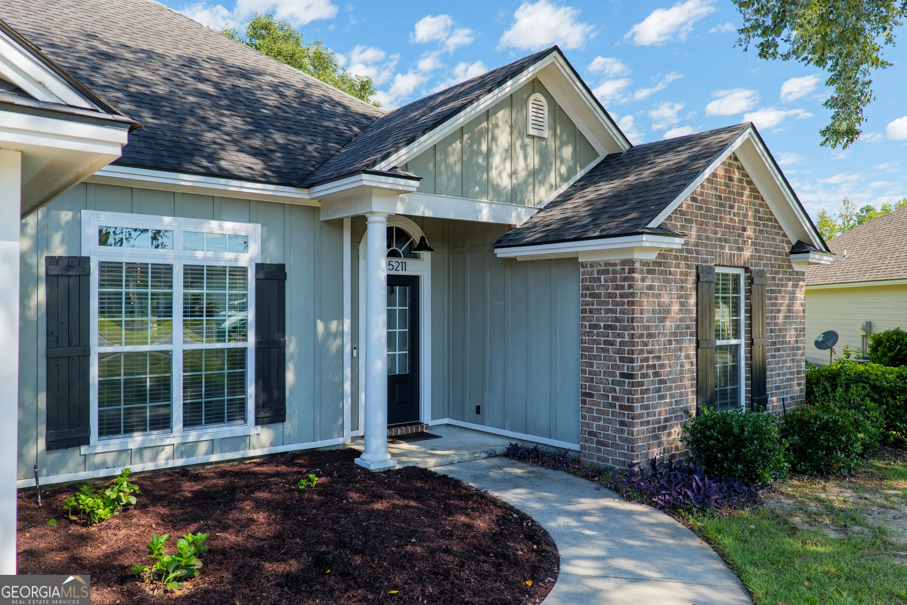 5211 Abbott Circle