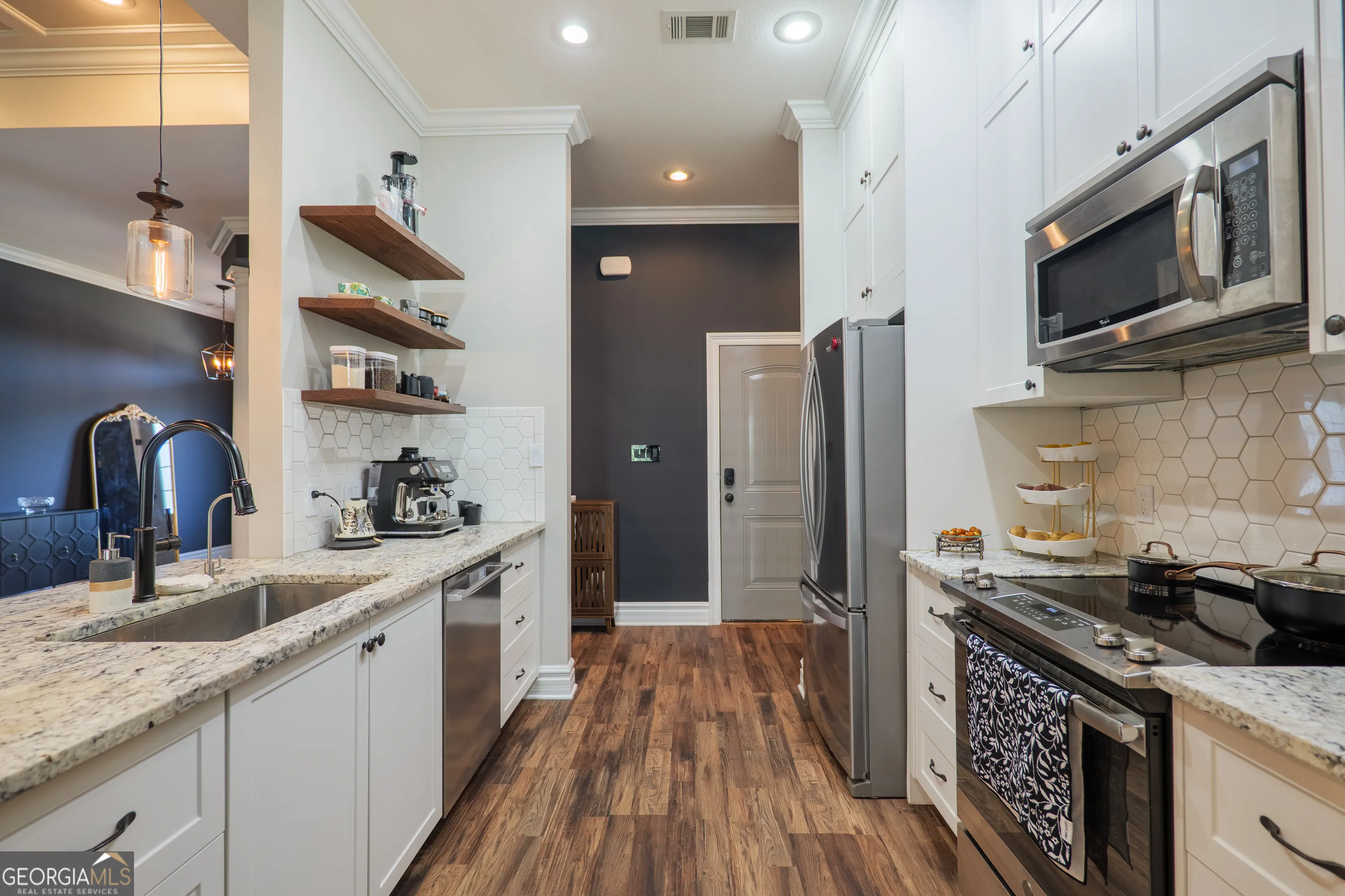 5211 Abbott Circle