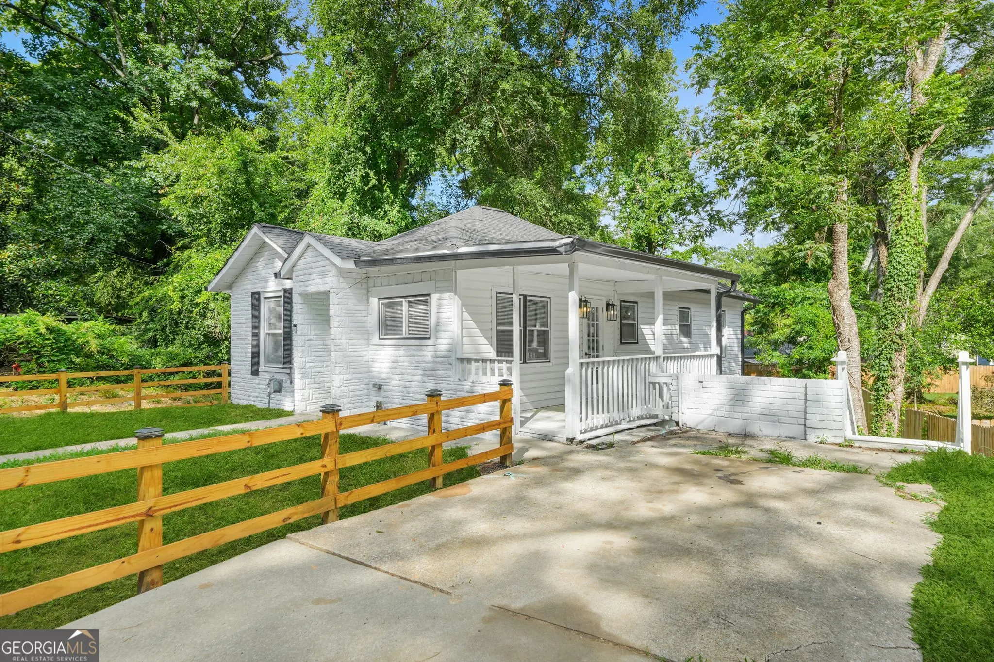 30 Johnson Road NW