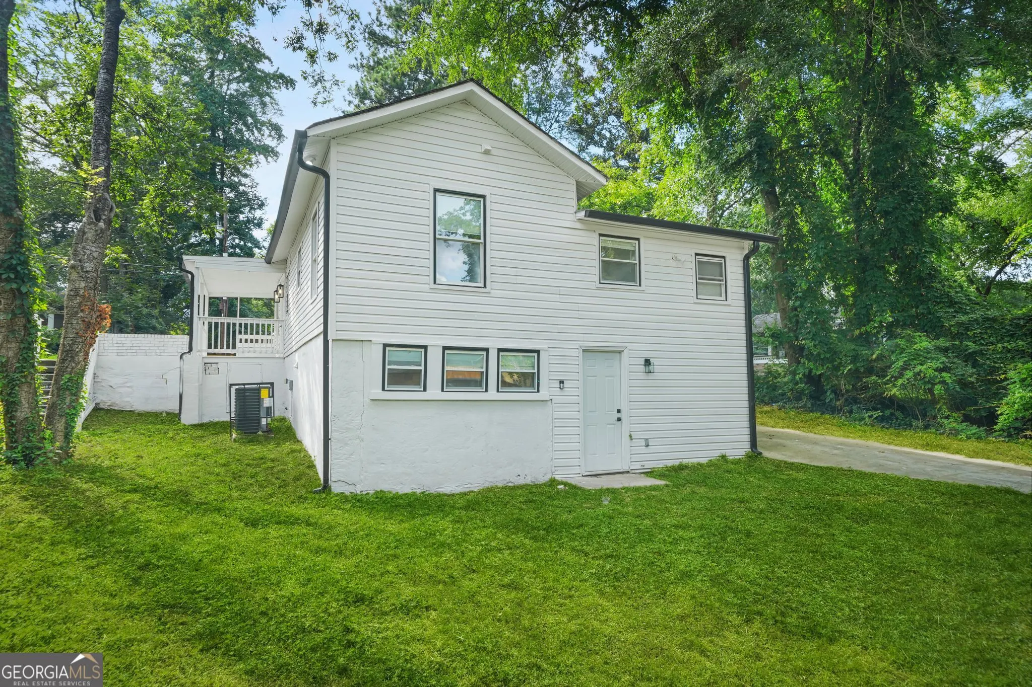 30 Johnson Road NW