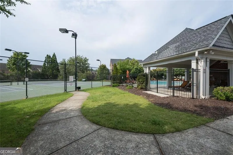 7067 WALHAM Grove