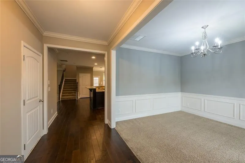 7067 WALHAM Grove