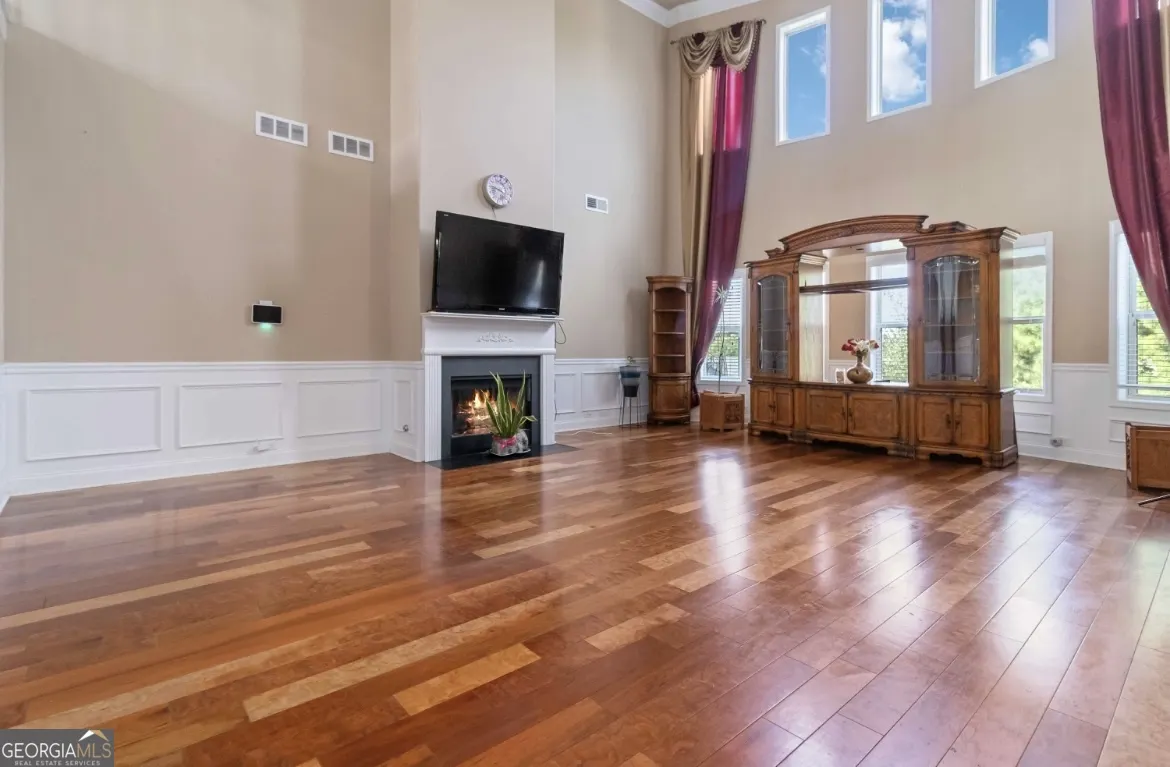 3776 LAKE HAVEN Way