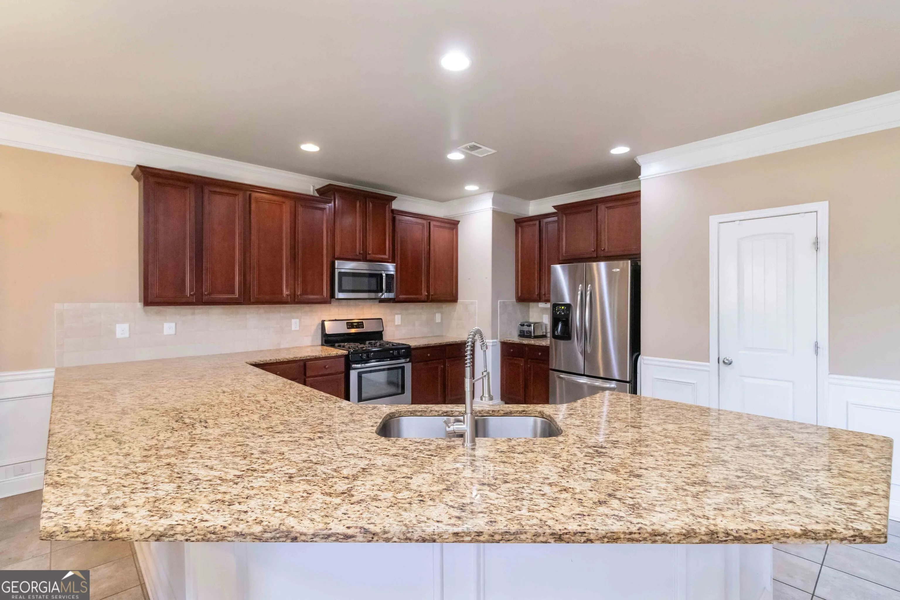 3776 LAKE HAVEN Way