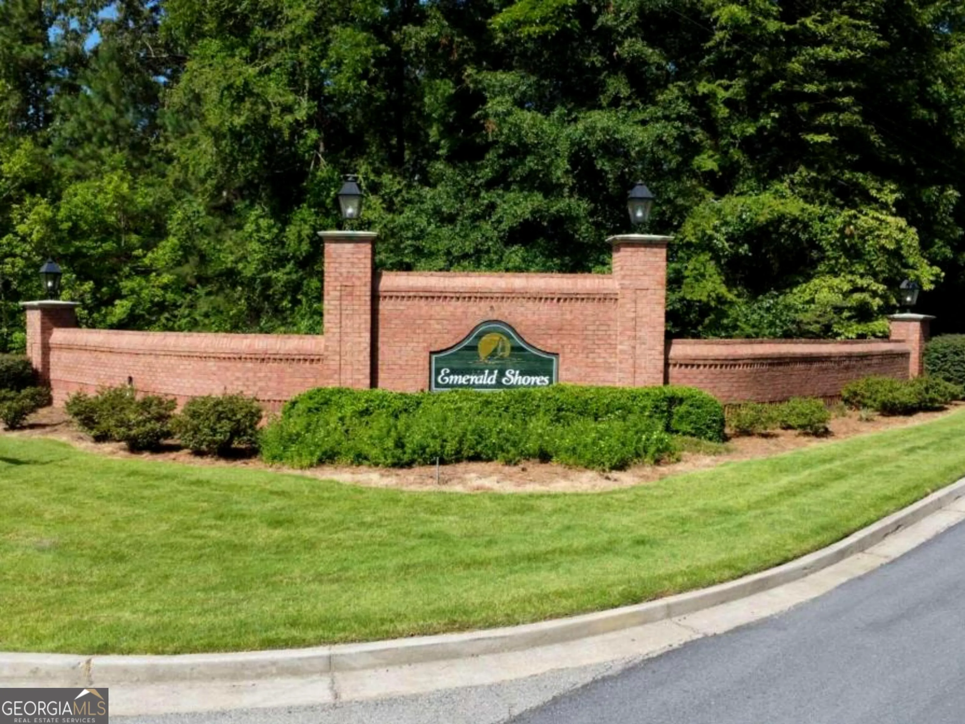 1010 Emerald Shores Drive
