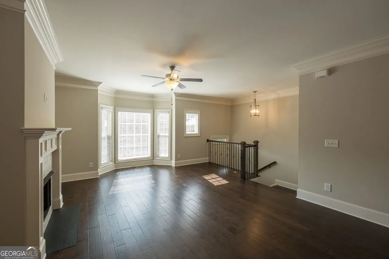 2 921 HICKORY LEAF Court SE, #2